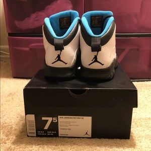 Retro Jordan 10s